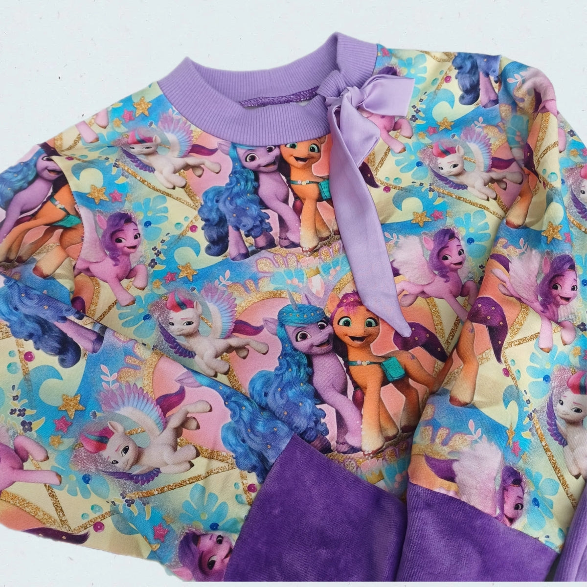 Leisure suit for a girl